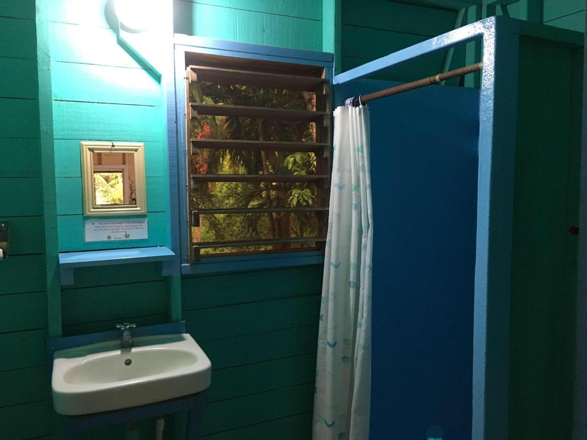 Hotel Chillies And Native Sons Diving West End Εξωτερικό φωτογραφία